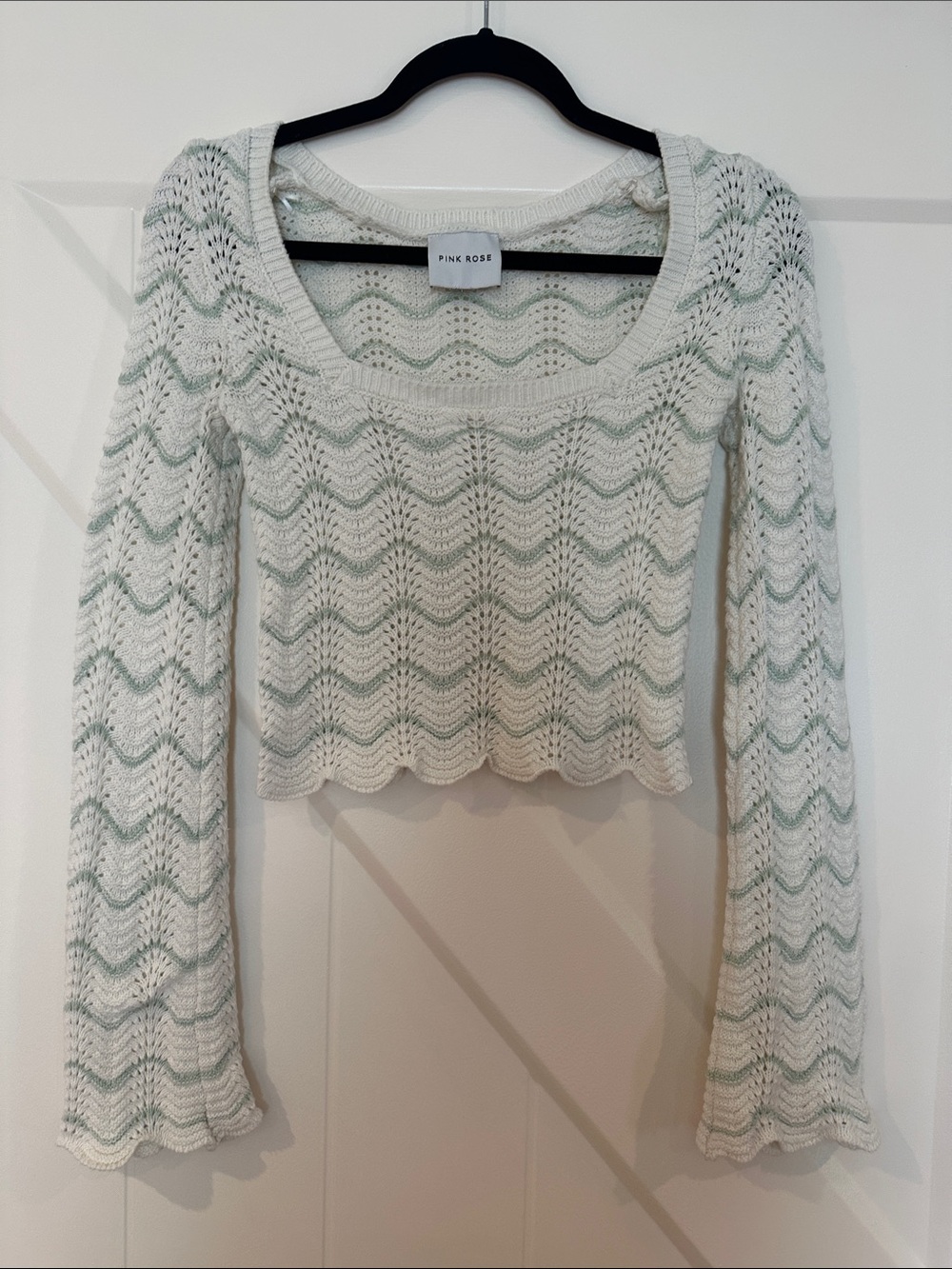 PINK ROSE Cropped Wave Knit Top - Mint & Ivory